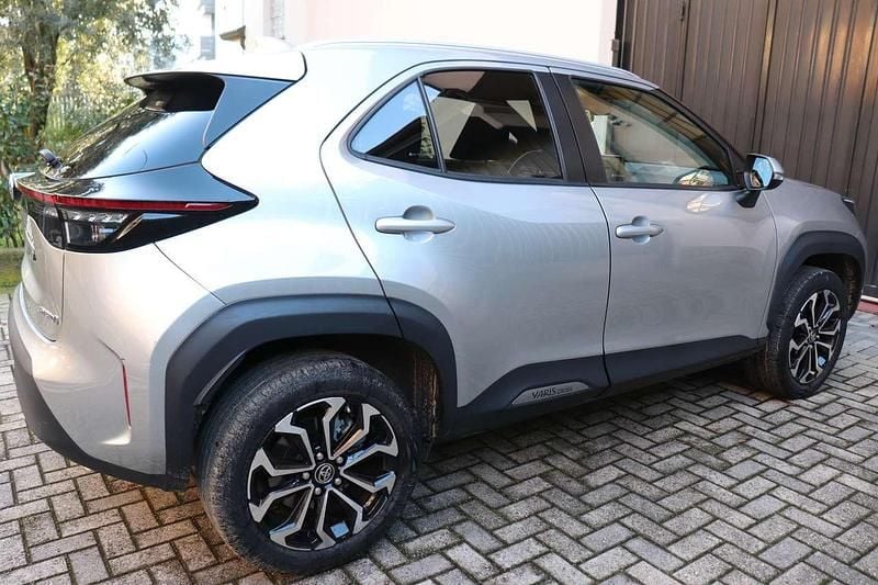 Usata Toyota Yaris Cross Trend 116 CV (85 kW) 2022 Nero SUV