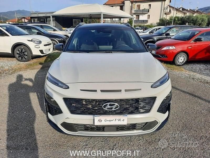 Usata Hyundai Kona N Line 120 CV (88 kW) 2023 Grigio SUV
