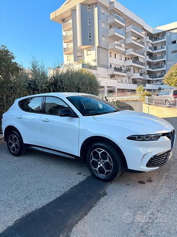 Usata Alfa Romeo Tonale 131 CV (96 kW) 2024 Bianco SUV