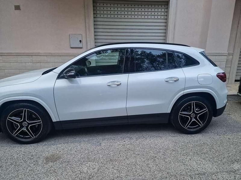 Usata Mercedes GLA200 Premium 150 CV (110 kW) 2023 SUV