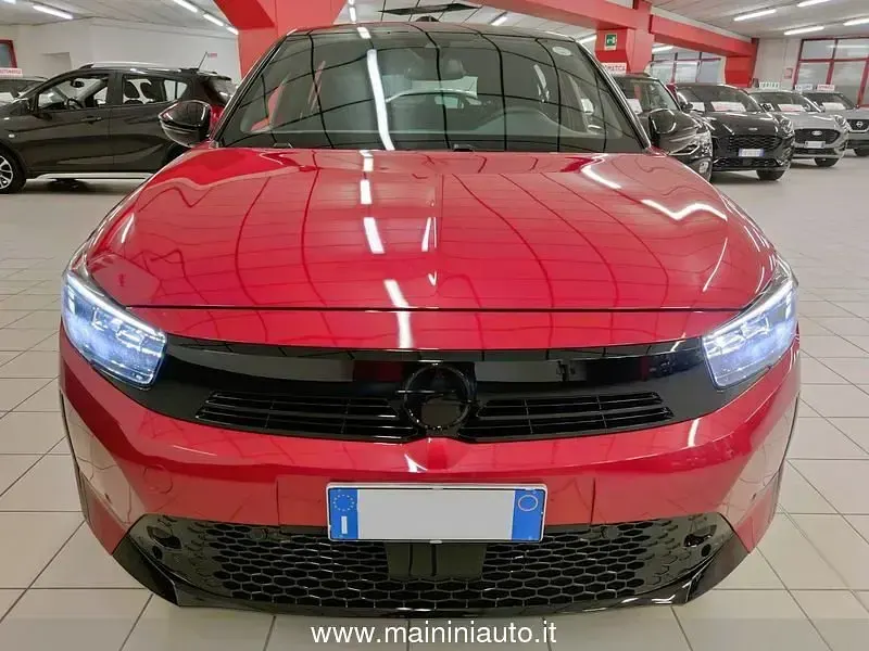 Usata Opel Corsa 101 CV (74 kW) 2025 Bordeaux Utilitaria