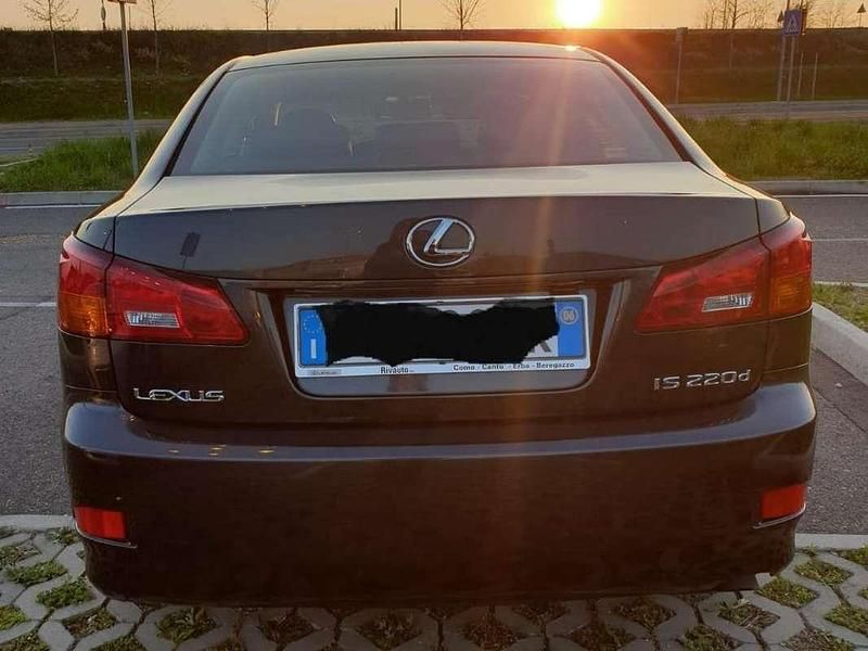 Usata Lexus IS220d 177 CV (130 kW) 2006 Grigio Berlina