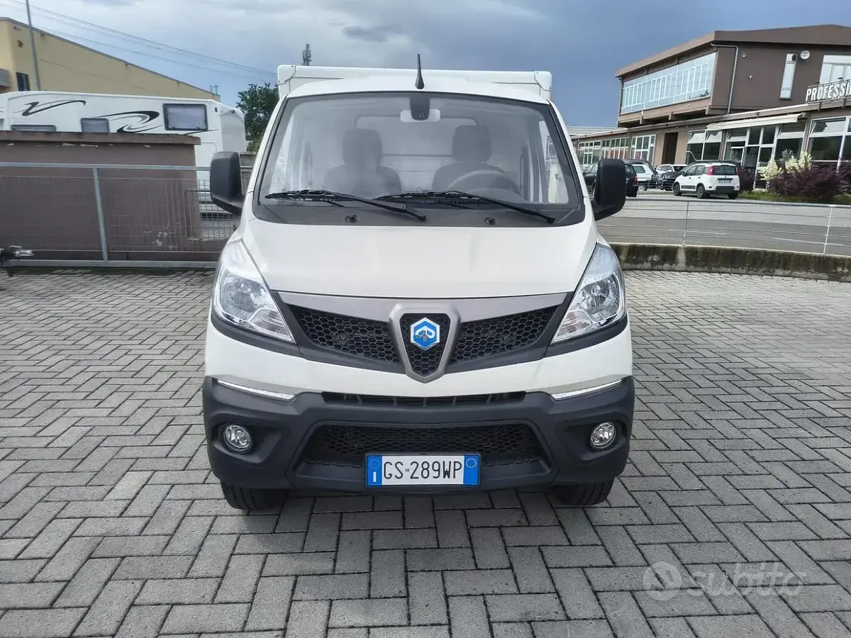 Usata Piaggio Porter 106 CV (77 kW) 2024 Bianco Furgone