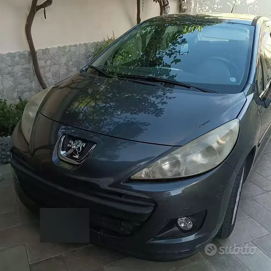 Usata Peugeot 207 73 CV (53 kW) 2012 Grigio Berlina