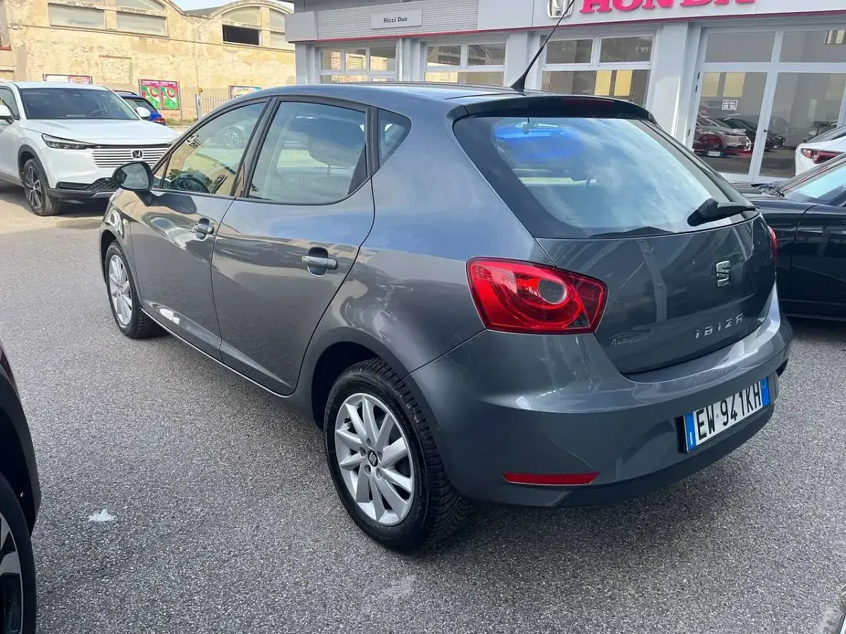 Usata Seat Ibiza Style 69 CV (50 kW) 2014 Grigio Berlina