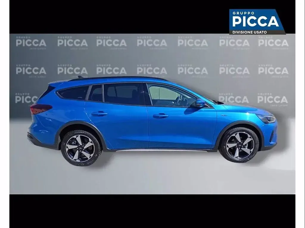 Usata Ford Focus Active X 125 CV (91 kW) 2022 Blu Station wagon