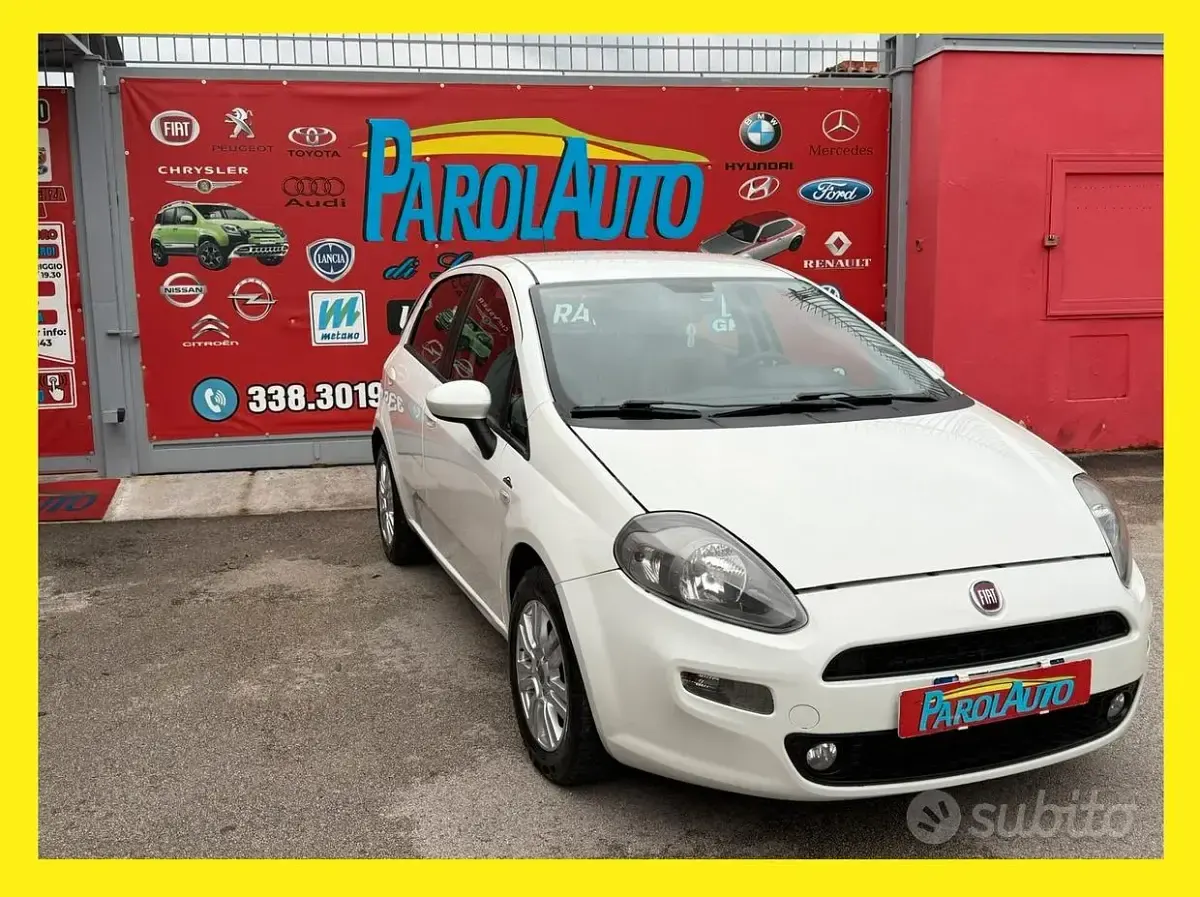 Usata Fiat Punto Lounge 75 CV (55 kW) 2013 Utilitaria