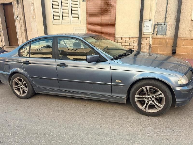 Usata BMW 320 136 CV (100 kW) 2000 Berlina