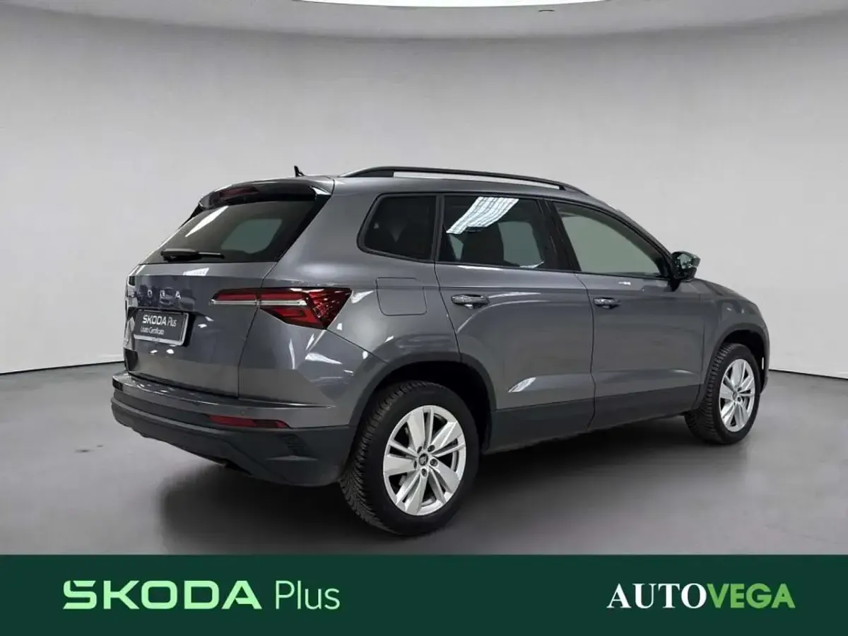 Usata Skoda Karoq Executive 150 CV (110 kW) 2025 Grigio pastello SUV