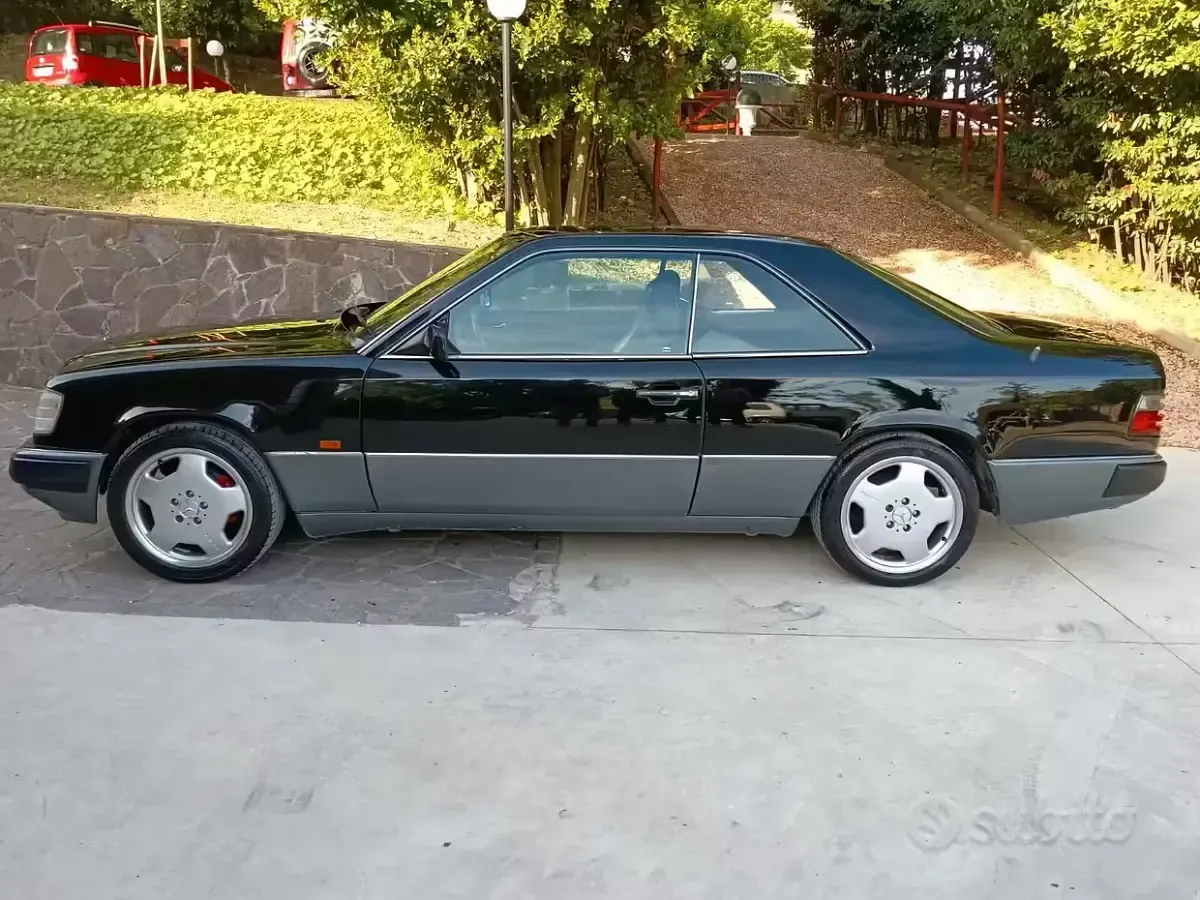 Gebraucht Mercedes 200 150 PS (110 kW) 1990 Coupé