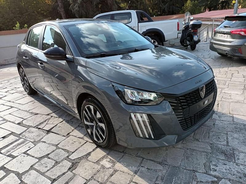 Usata Peugeot 208 Active 101 CV (74 kW) 2024 Grigio Utilitaria