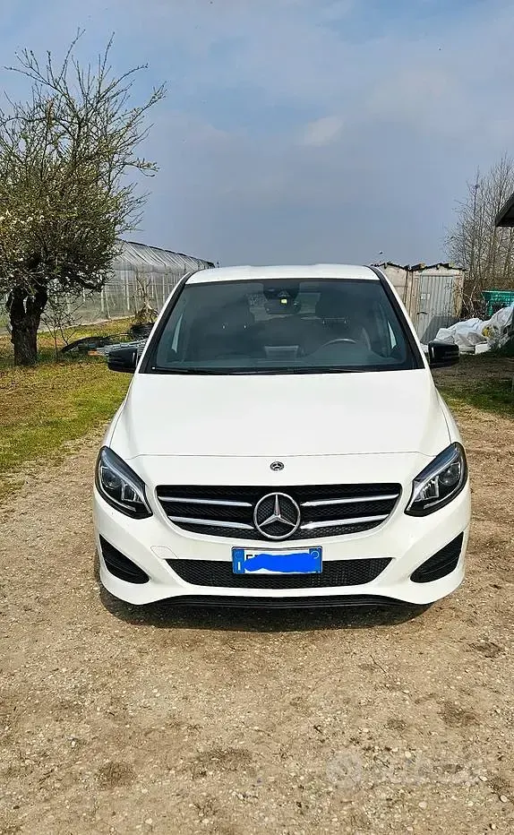 Usata Mercedes B180 109 CV (80 kW) 2018 Bianco Utilitaria
