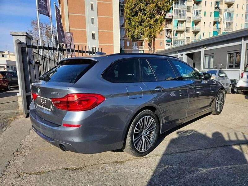 Usata BMW 520 Sport Line 190 CV (139 kW) 2018 Grigio Station wagon