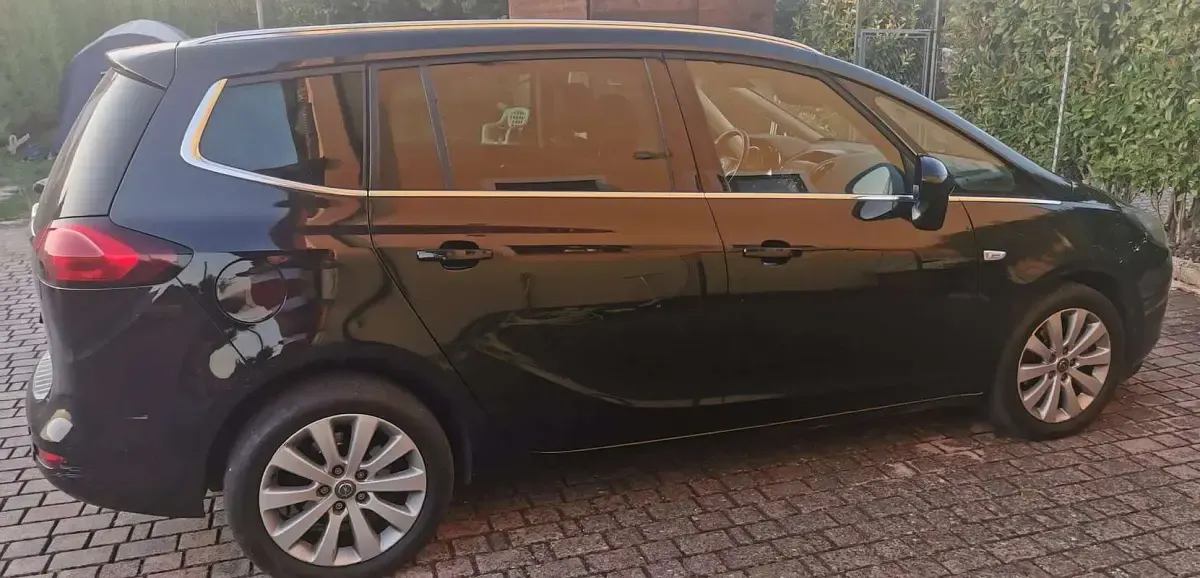 Usata Opel Zafira Tourer Cosmo 150 CV (110 kW) 2013 Monovolume