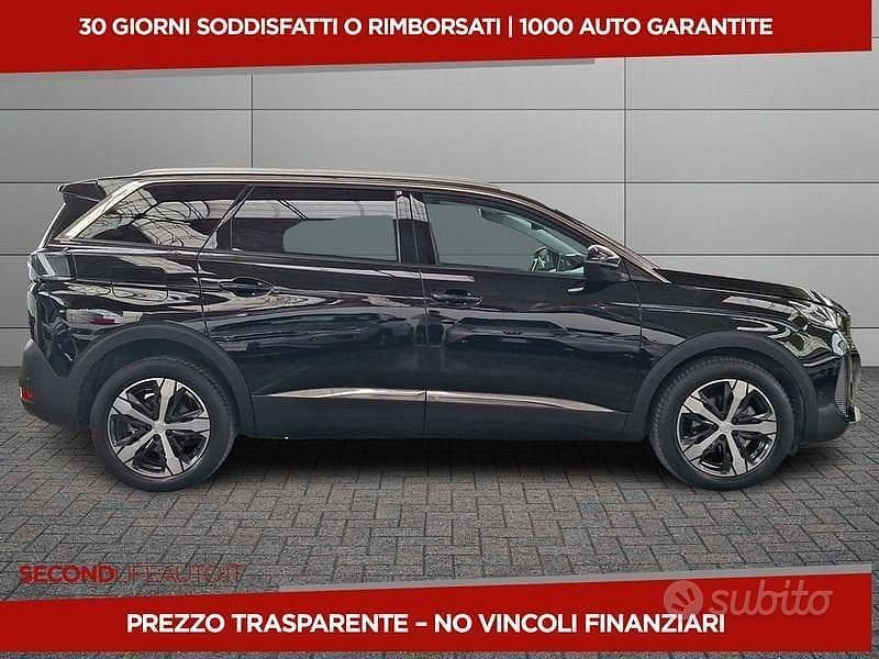 Usata Peugeot 5008 Allure 130 CV (95 kW) 2022 Nero SUV