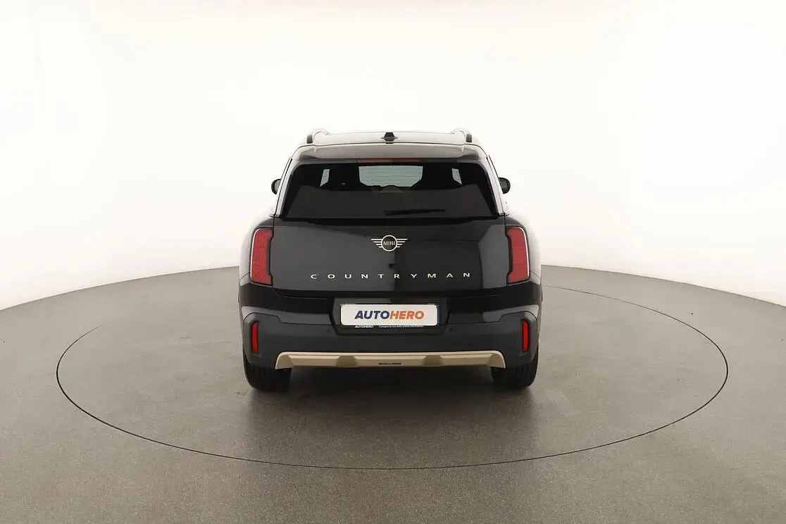 Usata Mini Cooper Countryman Favoured 170 CV (125 kW) 2024 Nero SUV