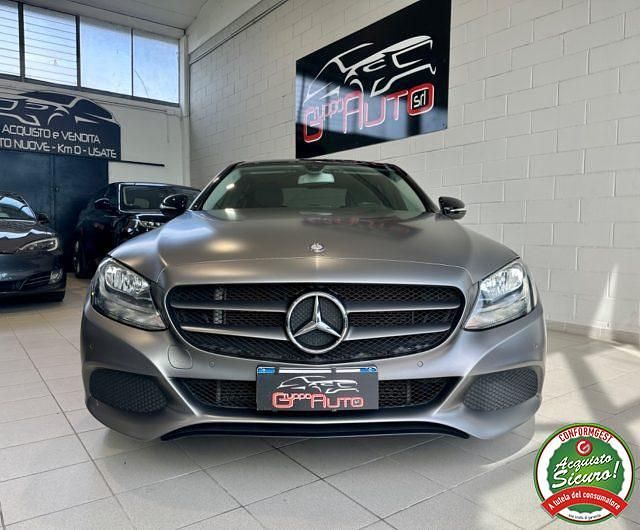 Usata Mercedes C200 Executive 136 CV (100 kW) 2015 Grigio scuro Berlina