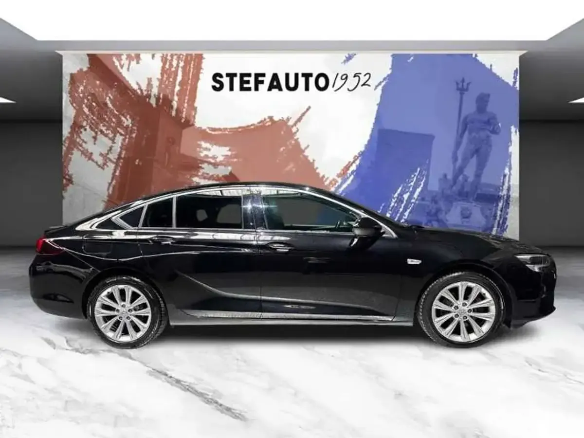 Usata Opel Insignia Business Elegance 122 CV (89 kW) 2021 Nero Berlina