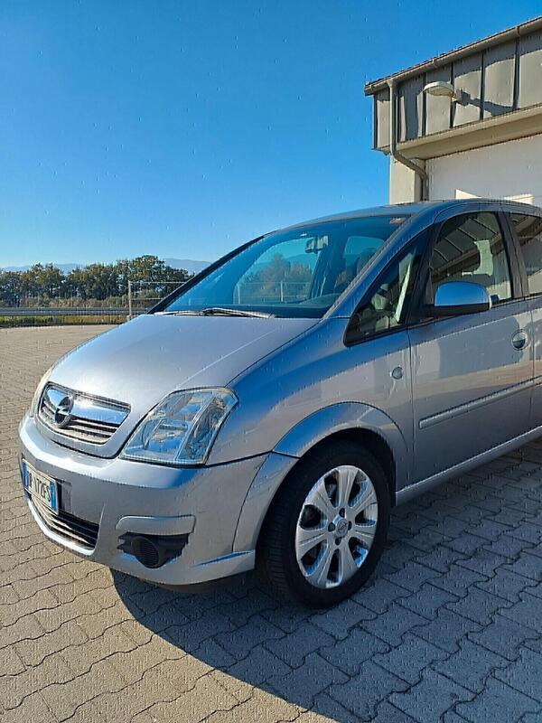 Usato 2008 Opel Meriva 1.2 Diesel 75 CV (3.400 €)