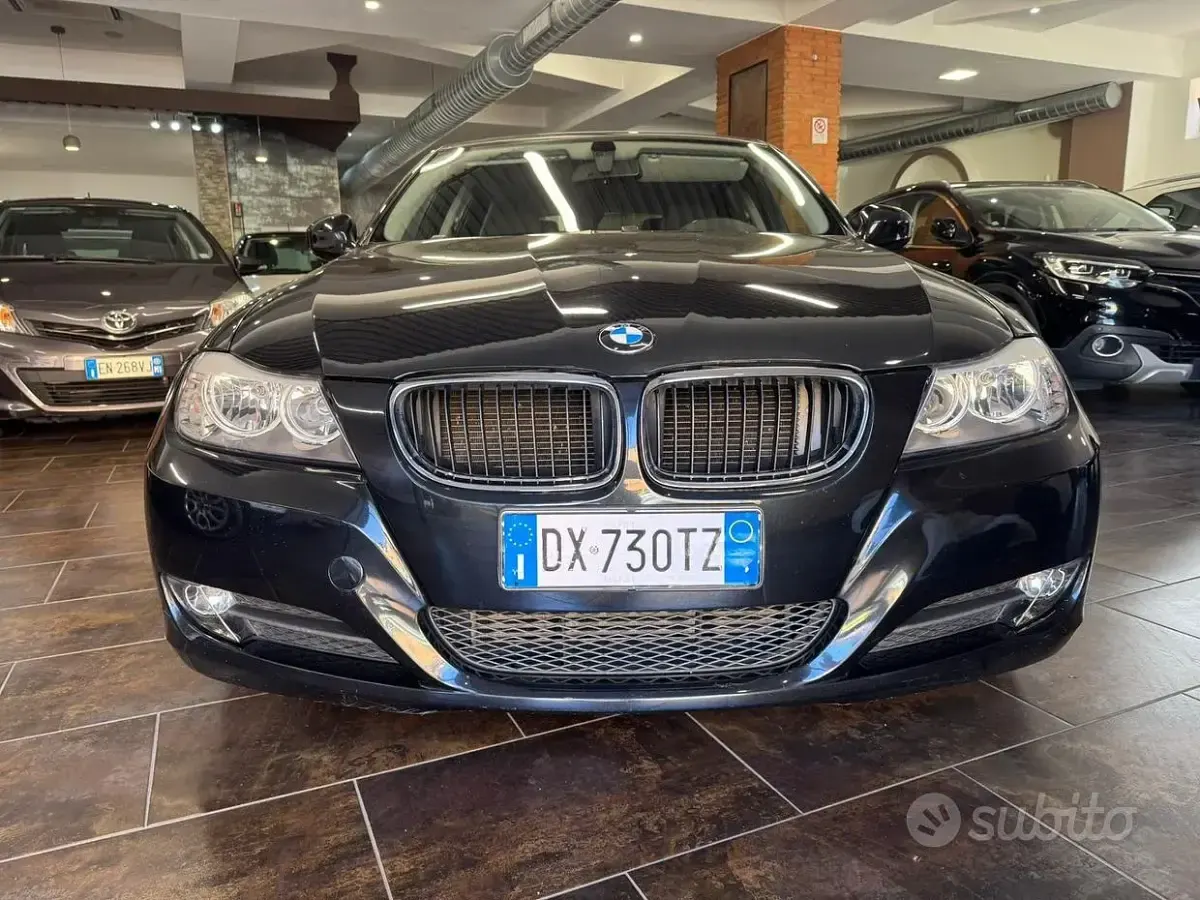 Usata BMW 318 M Sport 143 CV (105 kW) 2009 Nero Station wagon
