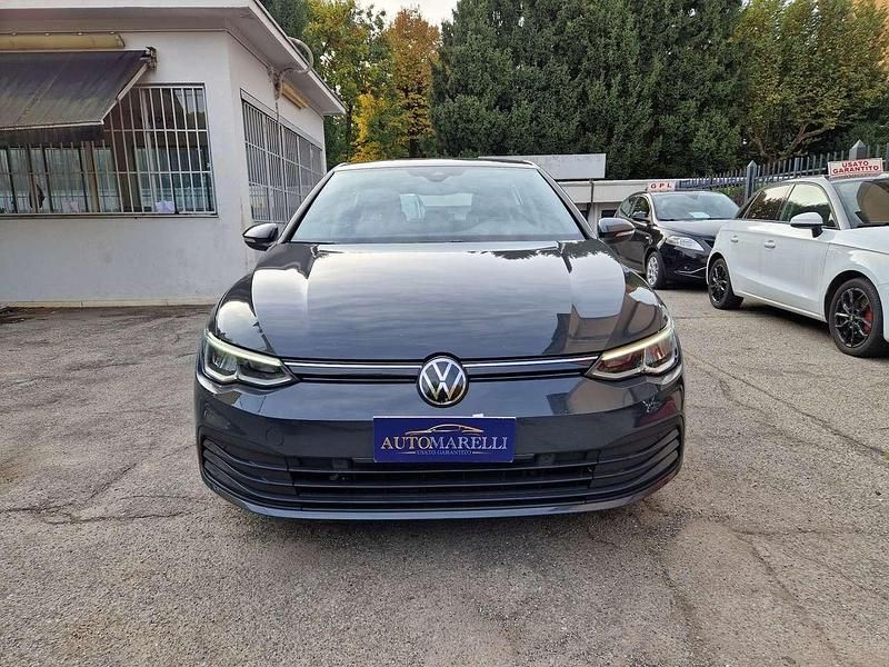 Usata VW Golf VIII Life 116 CV (85 kW) 2022 Grigio Berlina