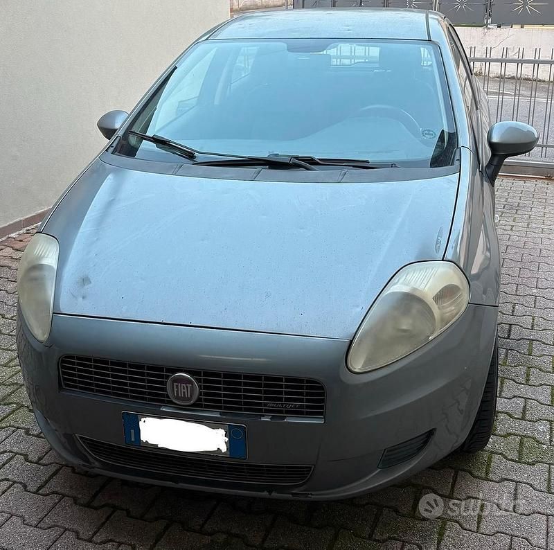 Usata Fiat Grande Punto 90 CV (66 kW) 2009 Bianco Utilitaria