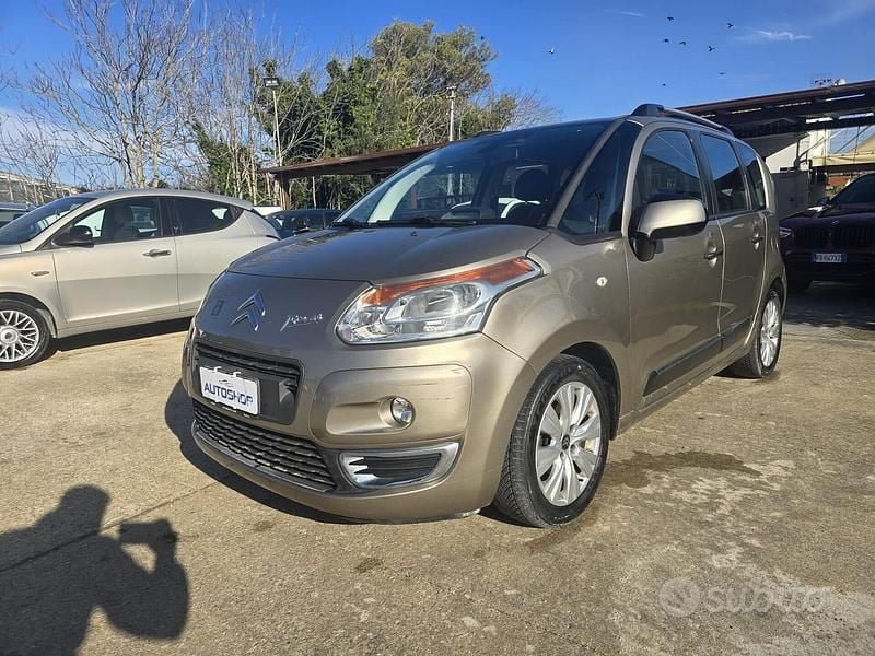 Giallo Usata 2012 Citroën C3 Picasso Exclusive Monovolume | 6200 € (Buon prezzo) - Immagine 1/4