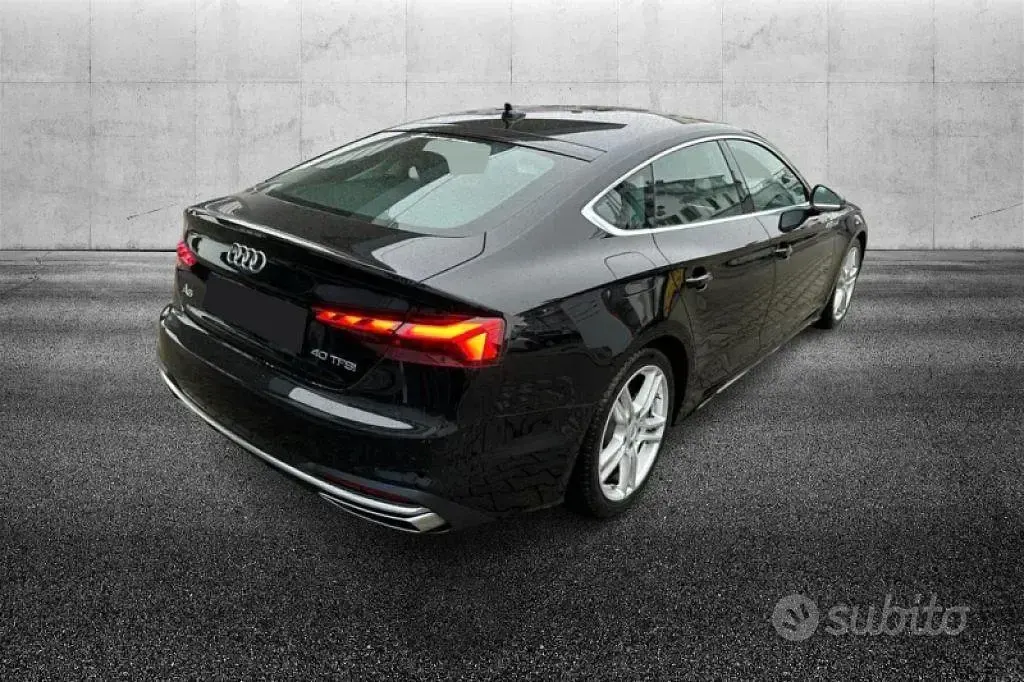 Usata Audi A5 Comfort 204 CV (150 kW) 2021 Nero metallizzato Coupé