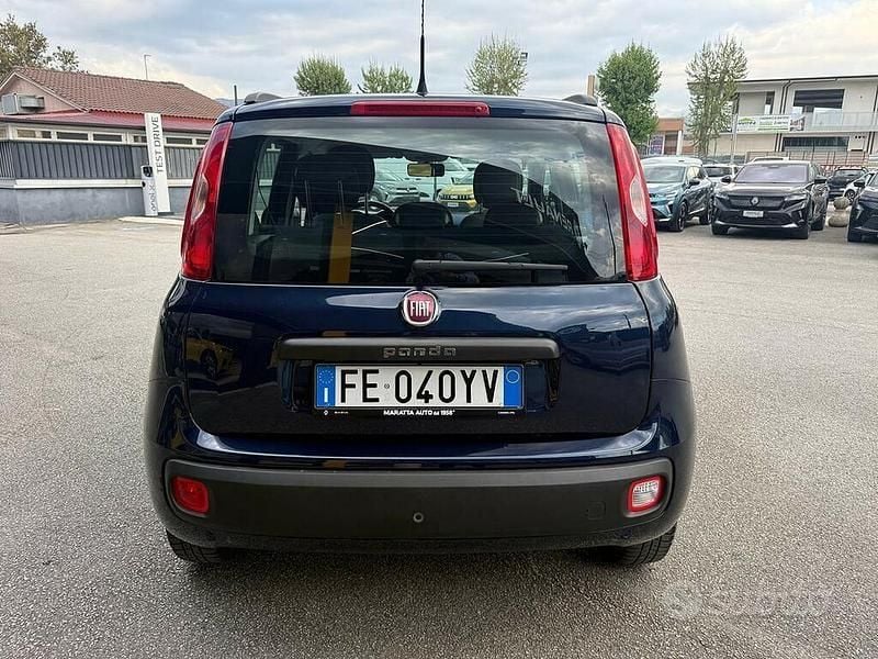 Usata Fiat Panda Lounge 95 CV (69 kW) 2016 Blu Utilitaria
