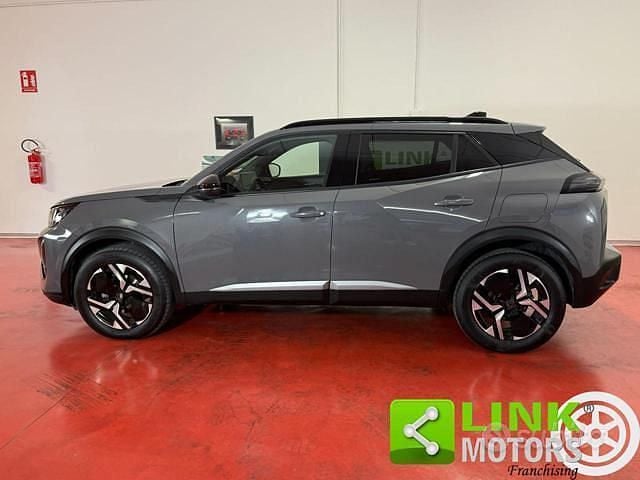 Usata Peugeot 2008 Allure 131 CV (96 kW) 2024 Grigio SUV