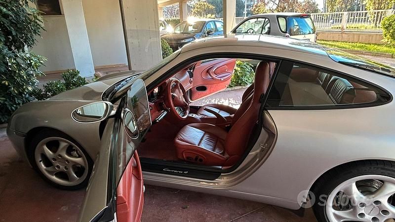 Usata Porsche 911 Carrera 4 2001 Grigio Coupé