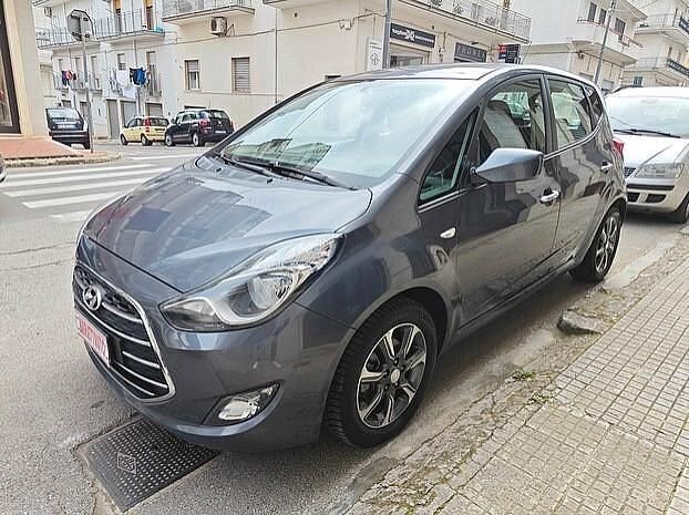 Usata Hyundai ix20 90 CV (66 kW) 2016 Grigio Utilitaria