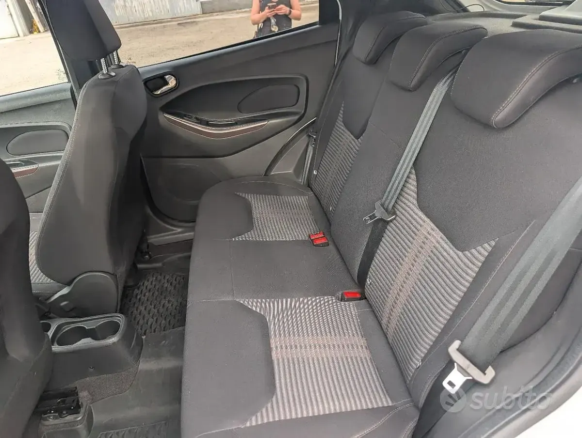 Usata Ford Ka Plus Active 86 CV (63 kW) 2019 Bianco Utilitaria