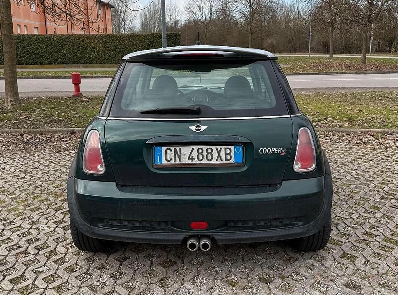 Usata Mini Cooper S 170 CV (125 kW) 2004 Verde Utilitaria