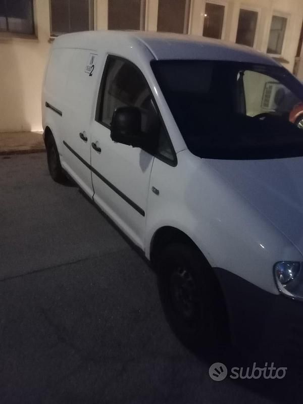 Usata VW Caddy Maxi 2010 Bianco Monovolume