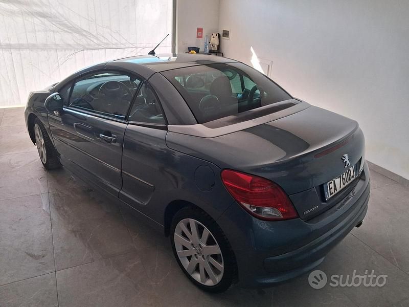 Occasion Peugeot 207 CC 112 PK (82 kW) 2010 Grijs Cabriolet