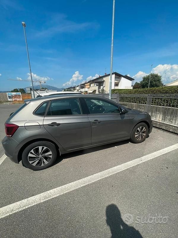 Usata VW Polo 65 CV (47 kW) 2019 Grigio Utilitaria