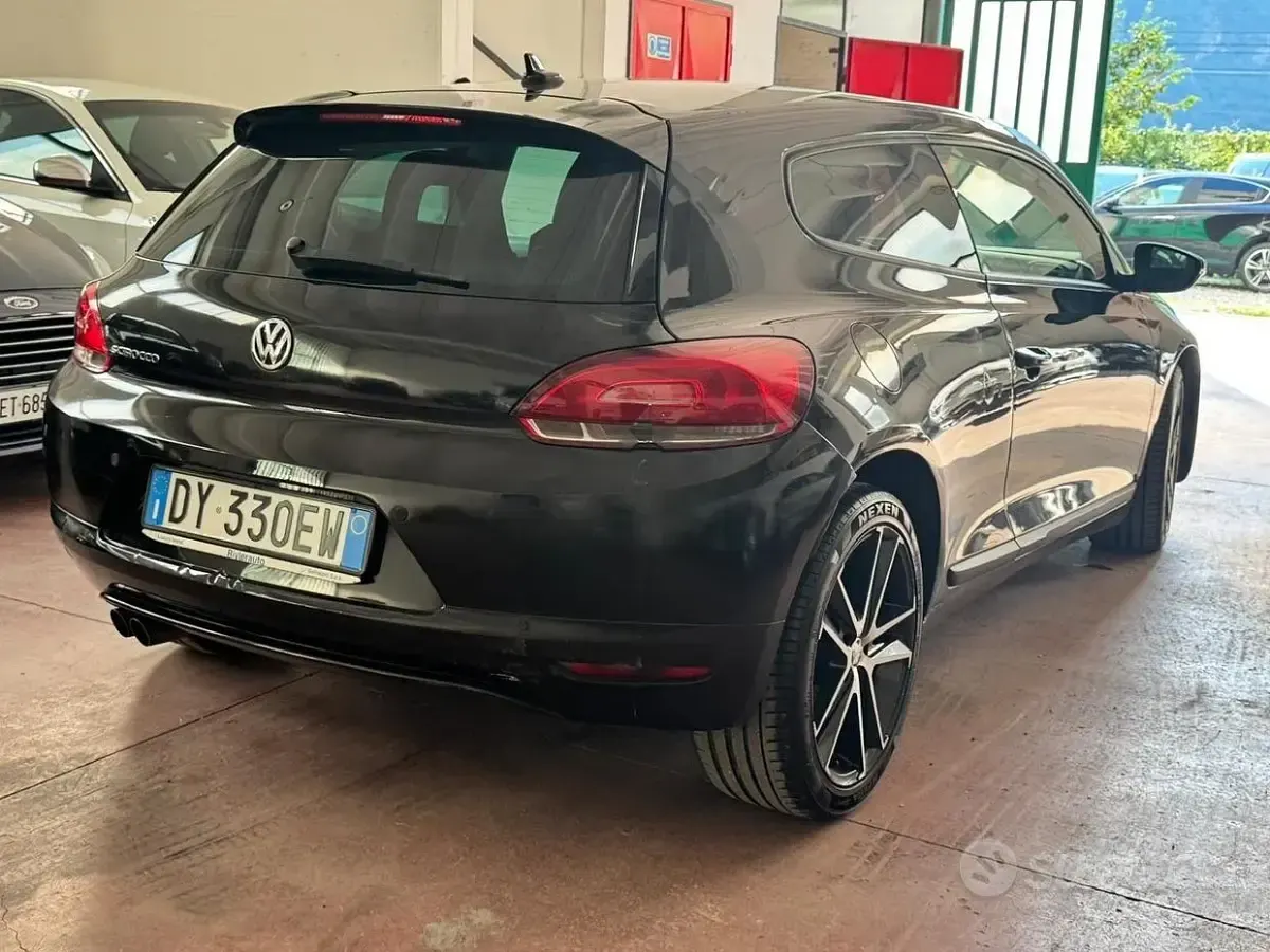 Usata VW Scirocco 140 CV (102 kW) 2009 Nero Coupé