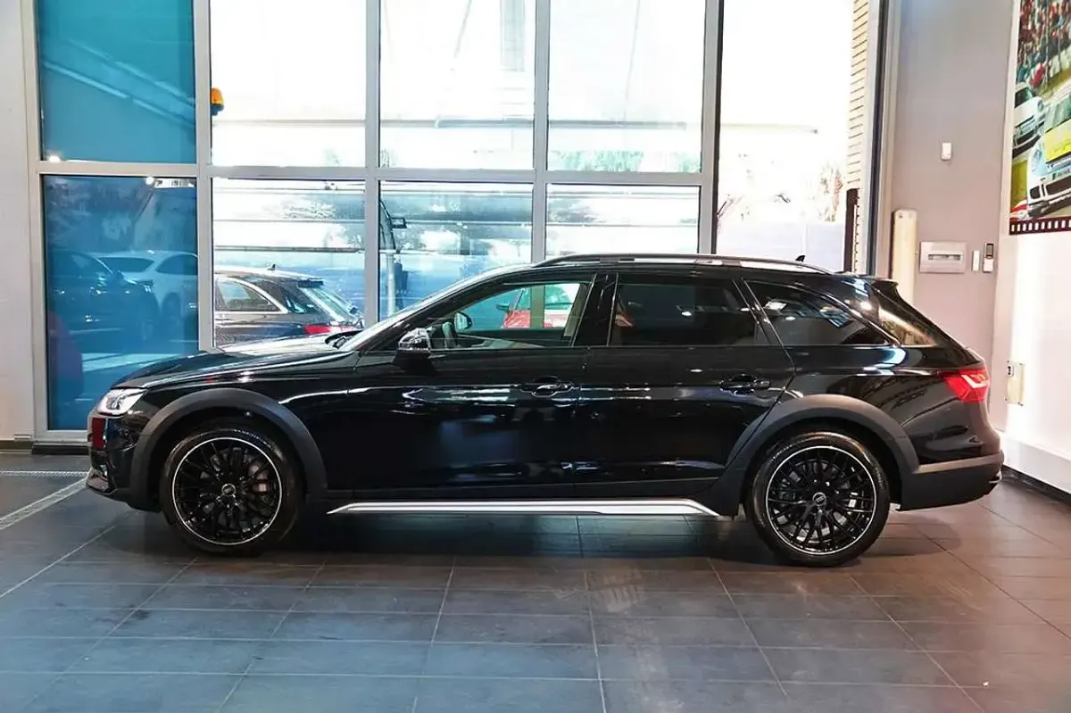 Usata Audi A4 Allroad Ambiente 265 CV (194 kW) 2024 Nero Station wagon