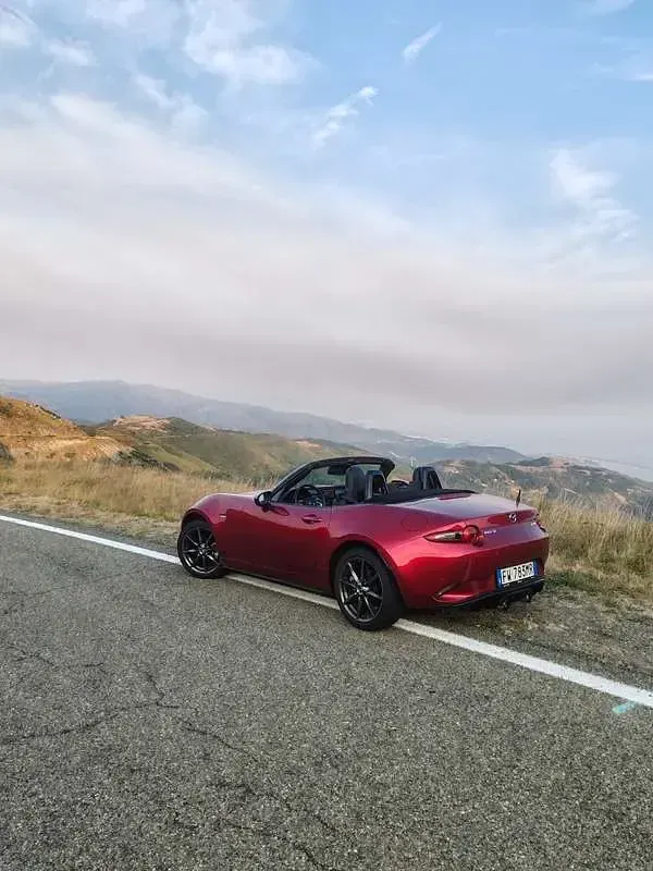 Usata Mazda MX5 184 CV (135 kW) 2019 Rosso Cabrio