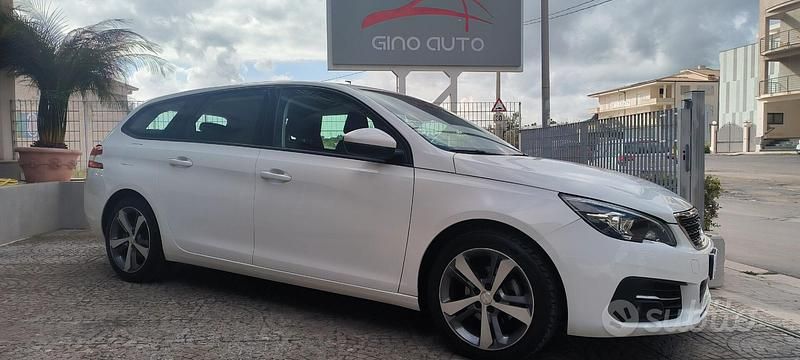 Usata Peugeot 308 Allure 130 CV (95 kW) 2019 Bianco Station wagon
