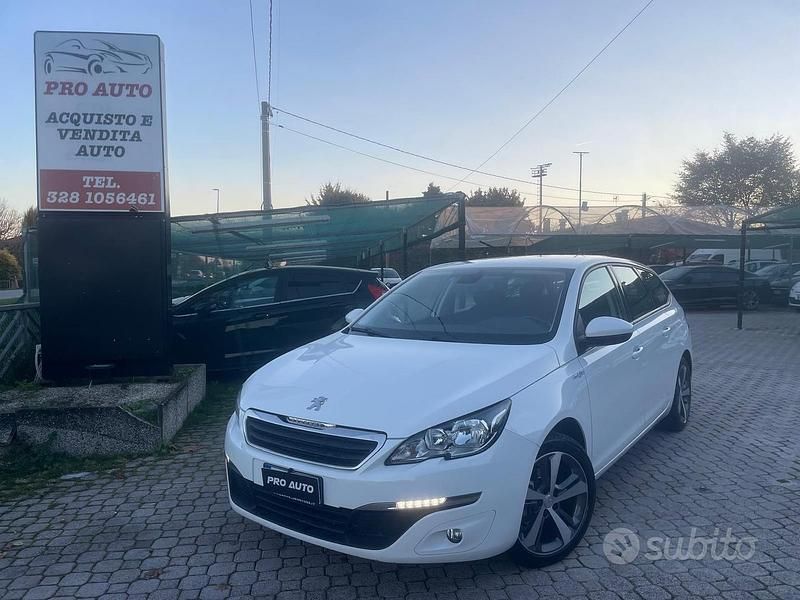Bianco Usata 2017 Peugeot 308 GT-line Station wagon | 6999 € (Buon prezzo) - Immagine 1/4