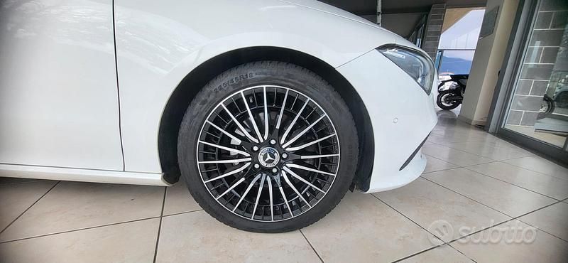 Usata Mercedes CLA180 Premium 116 CV (85 kW) 2019 Bianco Berlina