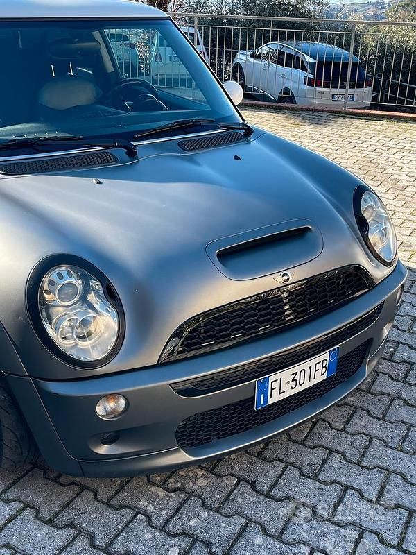 Usata Mini Cooper S 163 CV (119 kW) 2003 Grigio Utilitaria