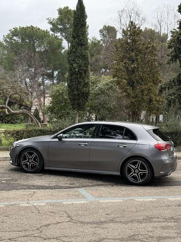 Usata Mercedes A180 Premium 116 CV (85 kW) 2018 Grigio Berlina