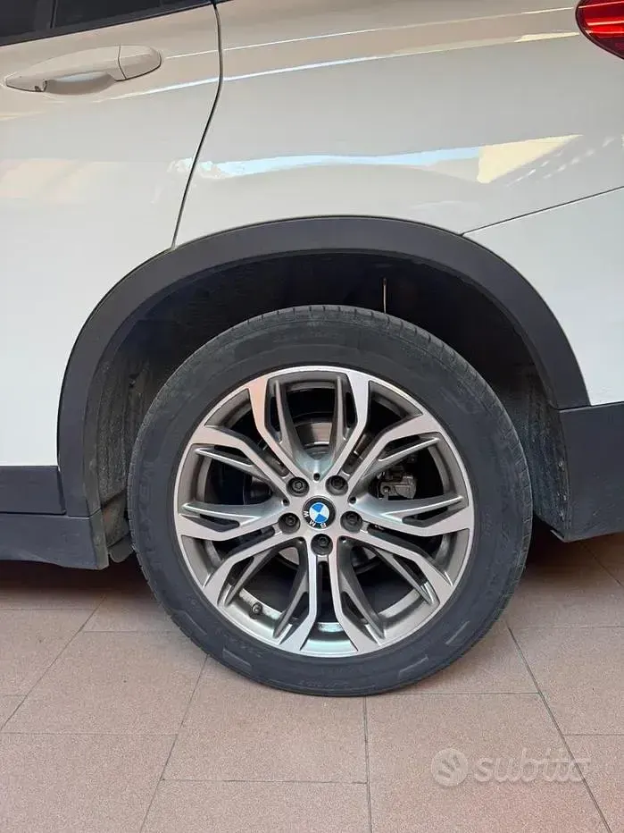 Usata BMW X1 150 CV (110 kW) 2015 Bianco SUV