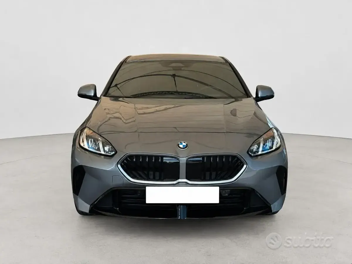 Usata BMW 118 M Sport 150 CV (110 kW) 2026 Grigio Utilitaria