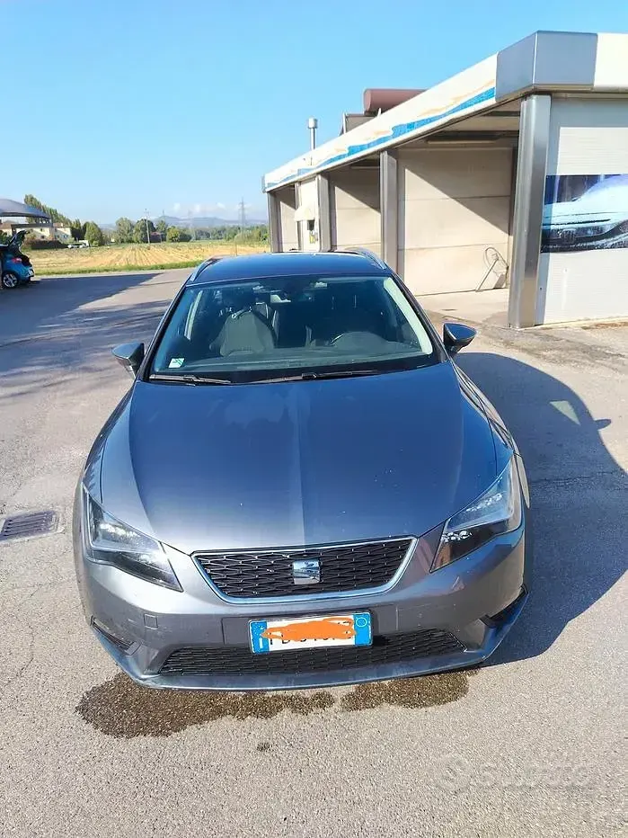 Usata Seat Leon 110 CV (80 kW) 2016 Grigio Station wagon