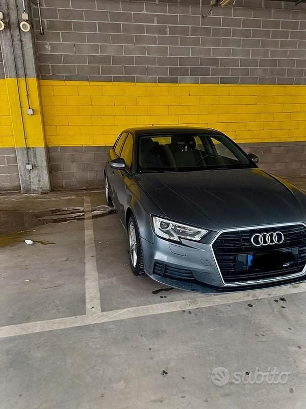 Usata Audi A3 110 CV (80 kW) 2019 Grigio Berlina