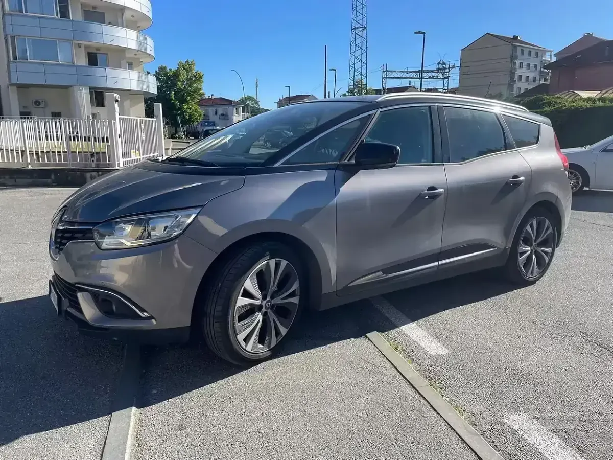 Usata Renault Scenic E-Tech 110 CV (80 kW) 2017 Grigio Monovolume